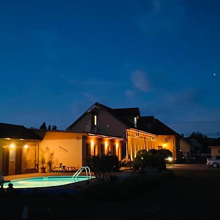 Vila Maria Rapovce ภายนอก รูปภาพ