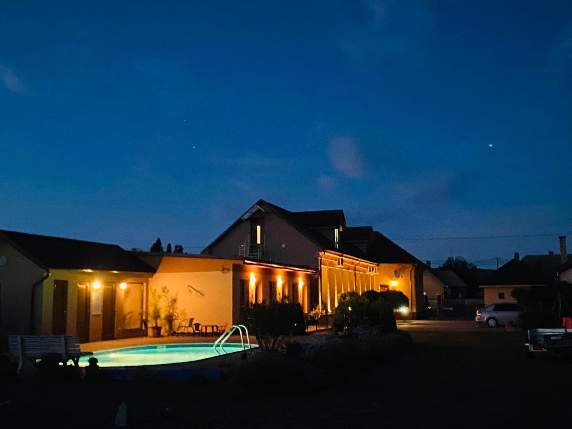 Vila Maria Rapovce ภายนอก รูปภาพ